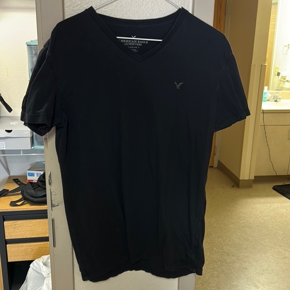 American Eagle Black Legend T Shirt Men’s Size medium - Picture 1 of 4